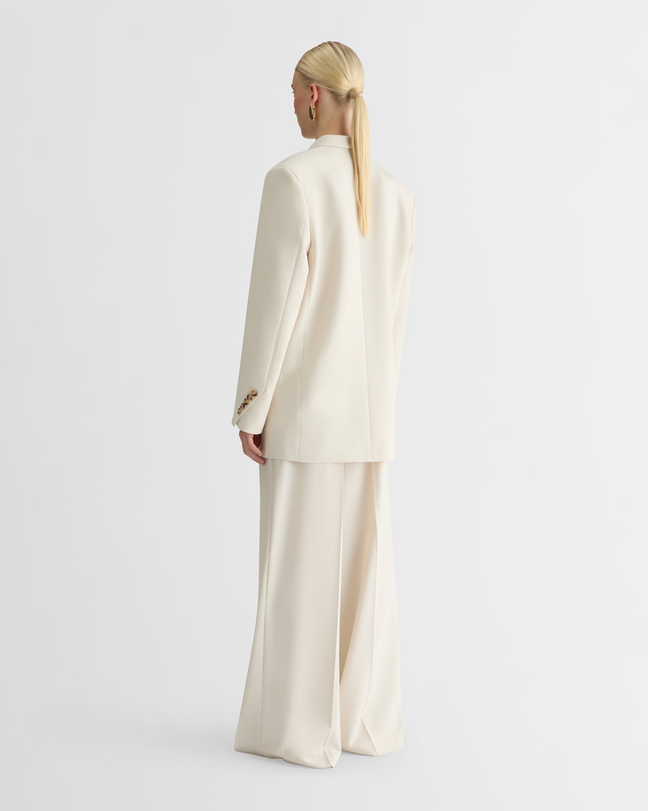 The Canvas Gabrielle Blazer - Cream